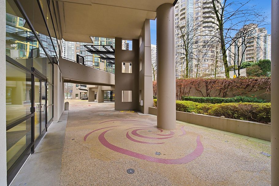 802 1367 Alberni Street Vancouver, BC - 35