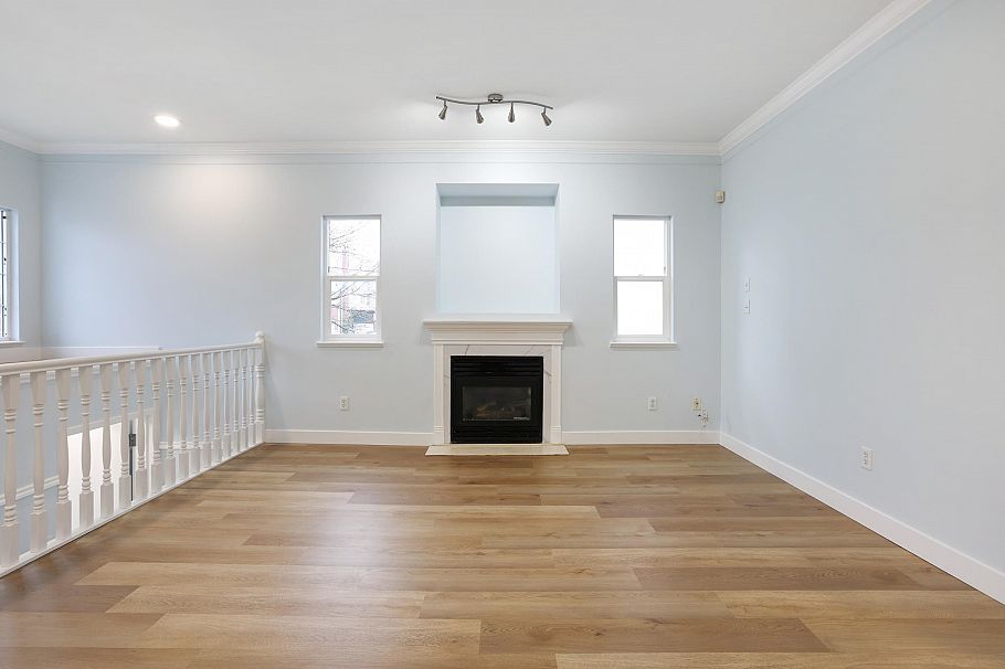 2988 School Avenue Vancouver, BC - 3