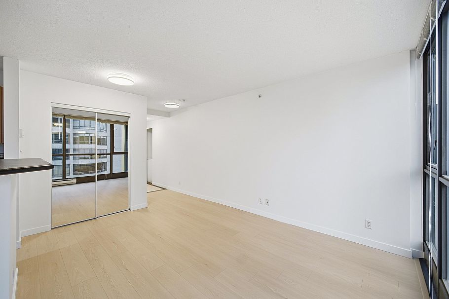 802 1367 Alberni Street Vancouver, BC - 18
