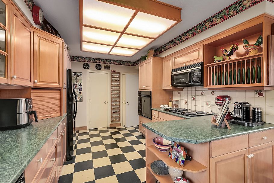 936 W 37th Avenue Vancouver, BC - 7