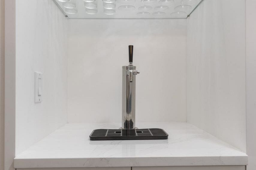 204 2410 Cornwall Avenue Vancouver, BC - 26