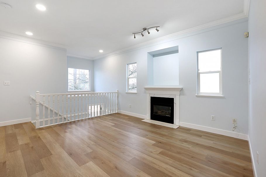 2988 School Avenue Vancouver, BC - 5