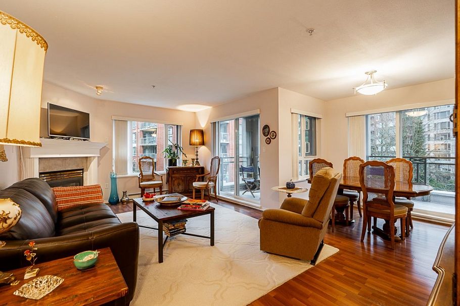 303 5683 Hampton Place Vancouver, BC - 5