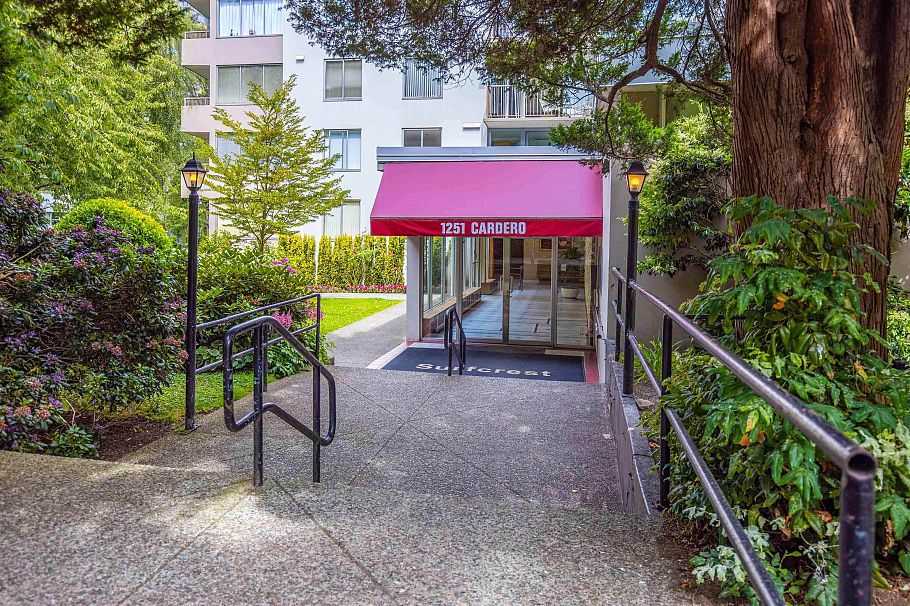 201 1251 Cardero Street Vancouver, BC - 5