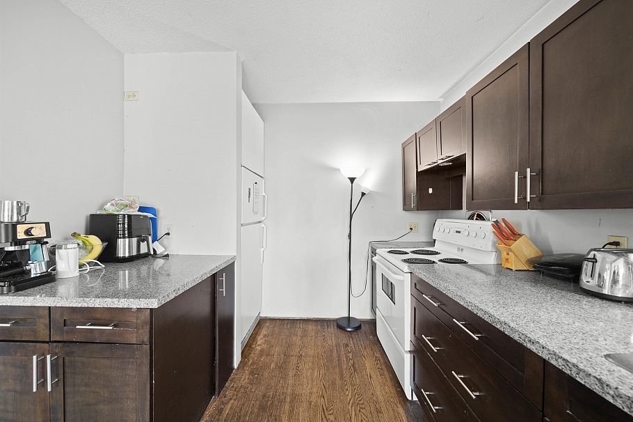 3550 W 1st Avenue Vancouver, BC - 26