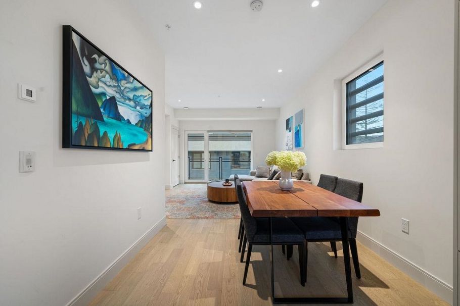 27 632 E 3rd Street North Vancouver, BC - 8