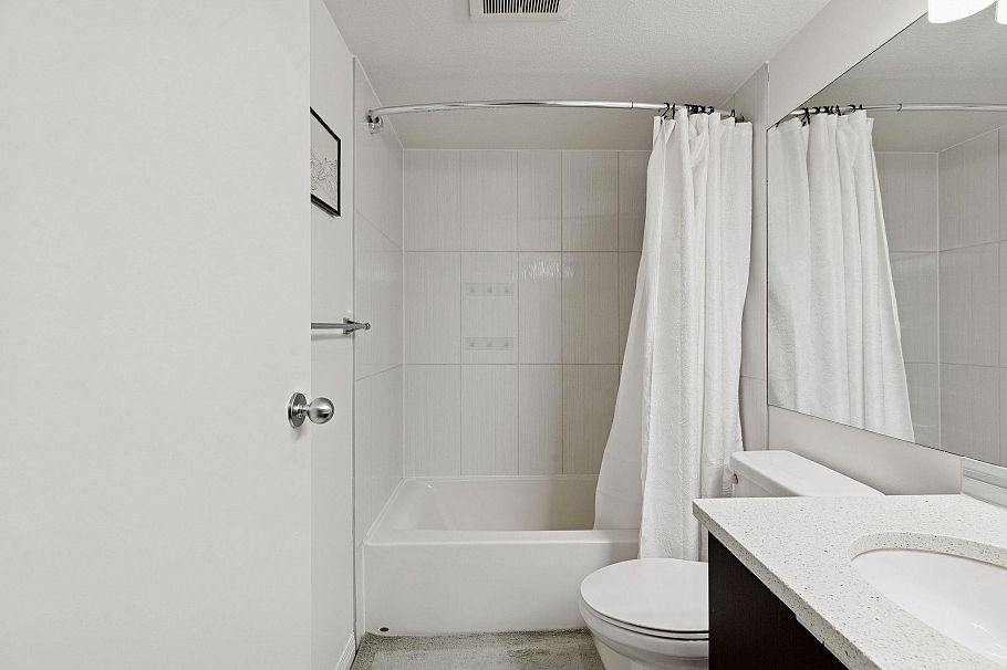 203 555 W 14th Avenue Vancouver, BC - 16