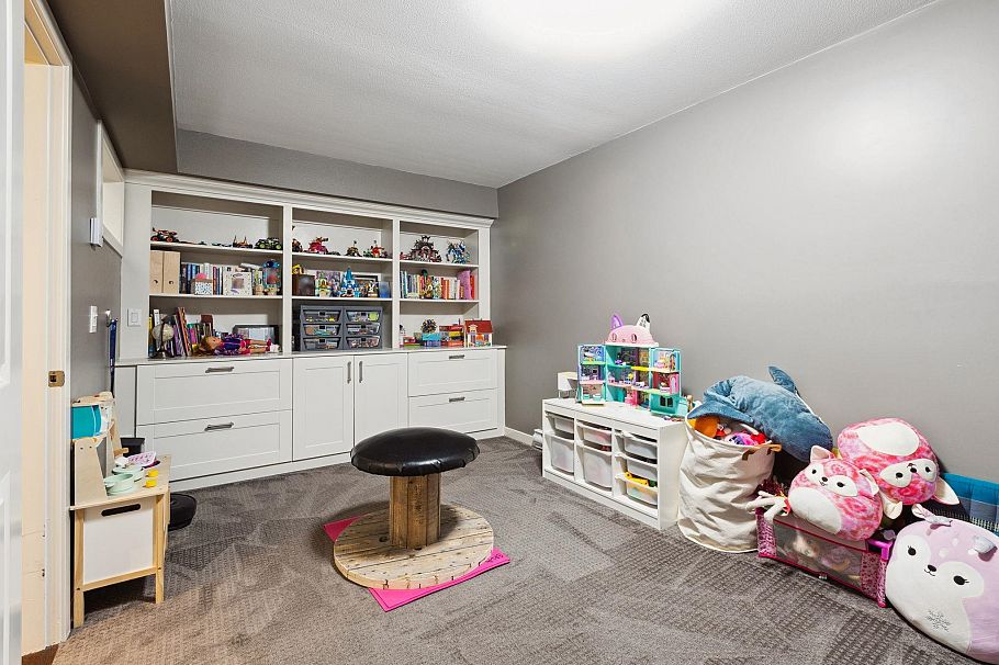 158 W 22nd Street North Vancouver, BC - 12