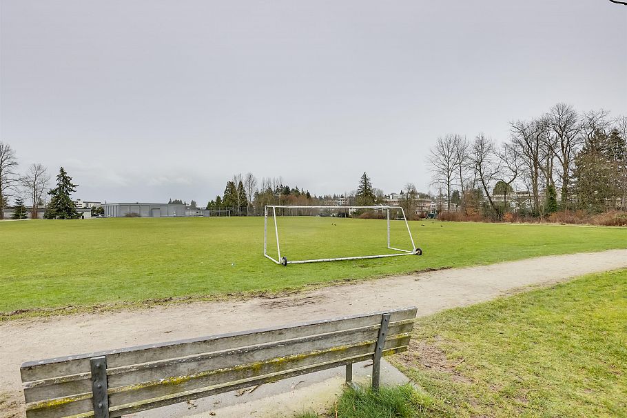 936 W 37th Avenue Vancouver, BC - 27