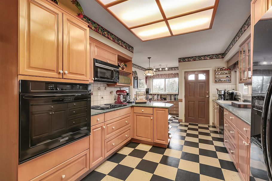 936 W 37th Avenue Vancouver, BC - 6