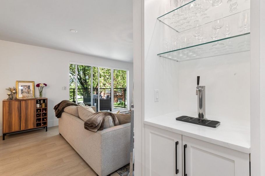 204 2410 Cornwall Avenue Vancouver, BC - 25