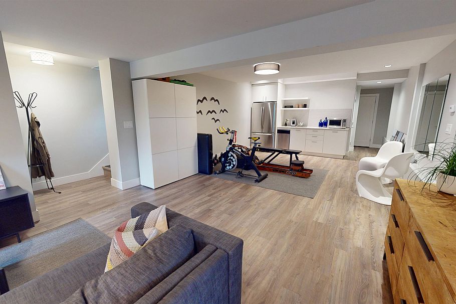 4062 Norwood Avenue North Vancouver, BC - 26