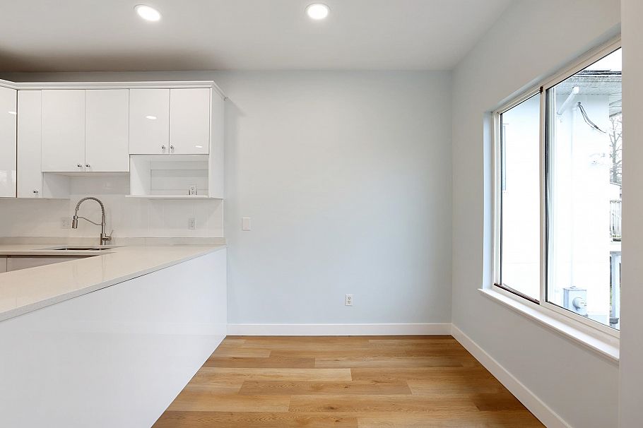 2988 School Avenue Vancouver, BC - 7