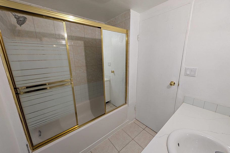 2BED SUITE 1XXX E 64 AVENUE, Vancouver BC V5X 2N8 Vancouver, BC - 10