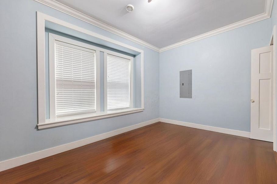 8363 Victoria Drive Vancouver, BC - 16