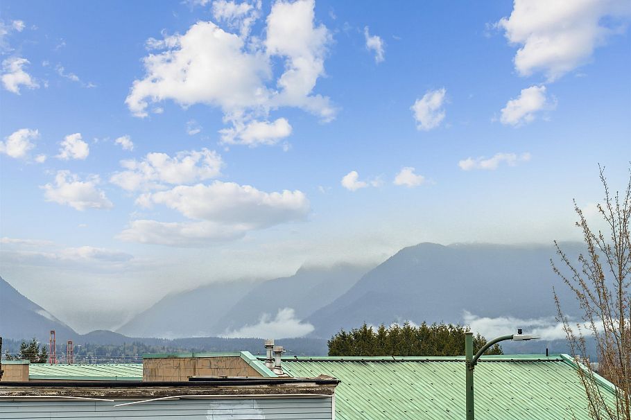 202 2508 Fraser Street Vancouver, BC - 21