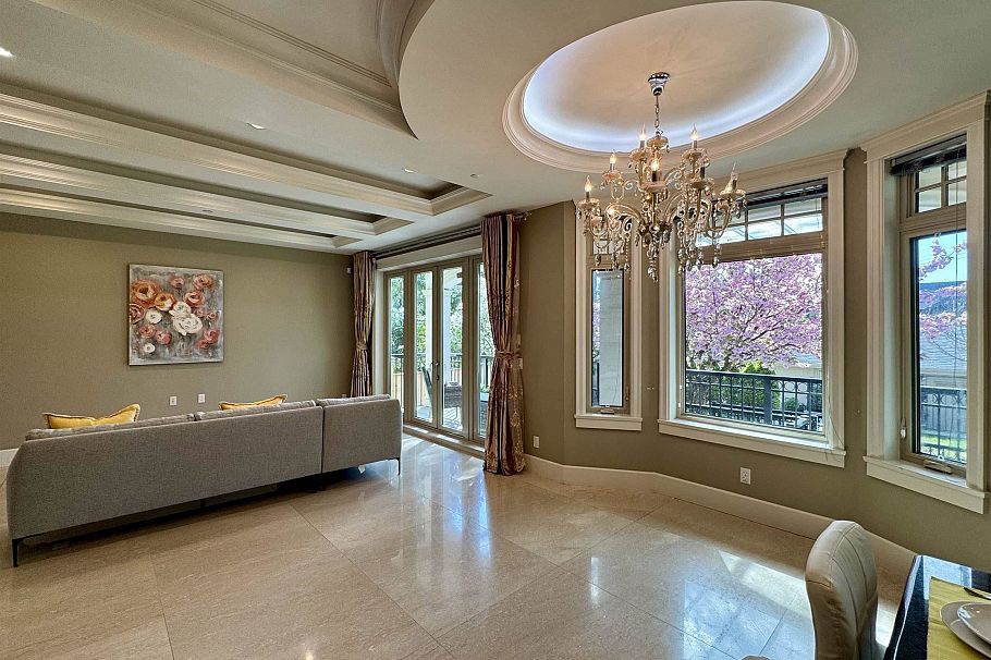 7165 Maple Street Vancouver, BC - 16