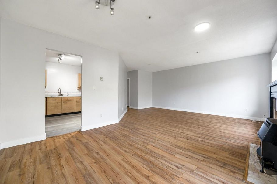 40 6511 Chambord Place Vancouver, BC - 5