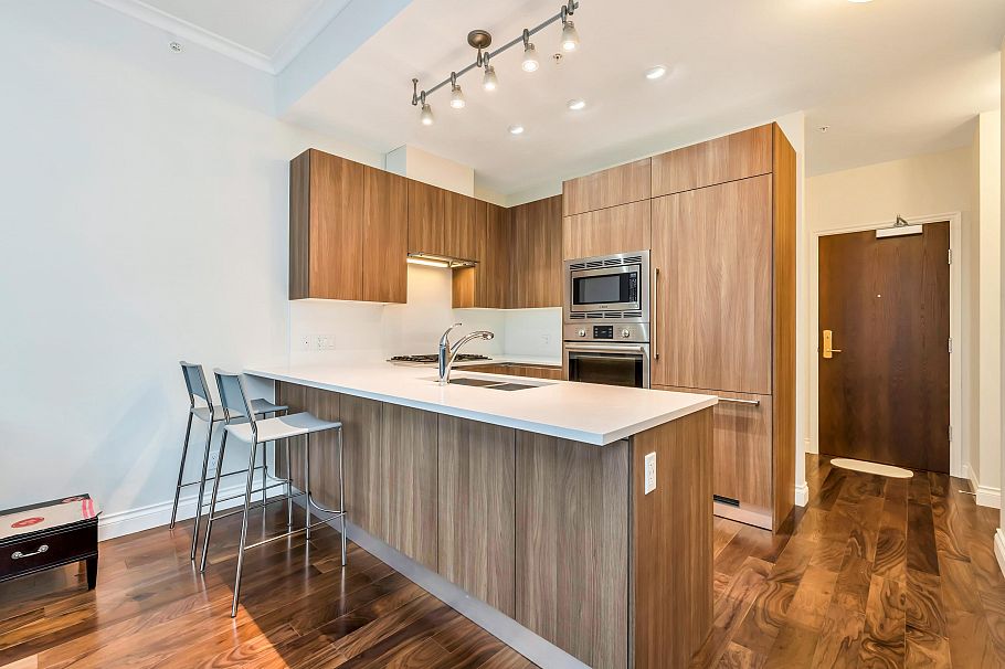 103 185 Victory Ship Way North Vancouver, BC - 7