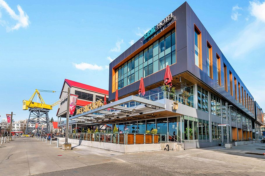 103 185 Victory Ship Way North Vancouver, BC - 22