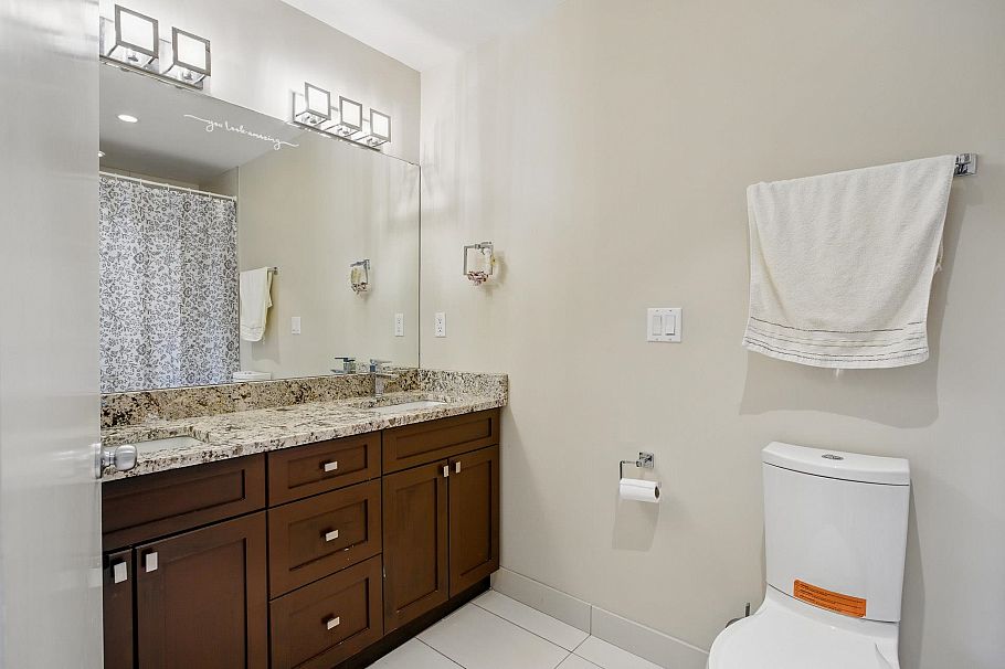 4938 Redonda Drive North Vancouver, BC - 29