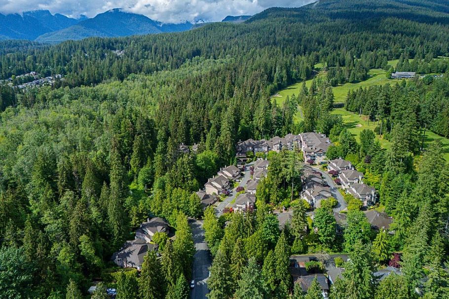 1174 Strathaven Drive North Vancouver, BC - 32