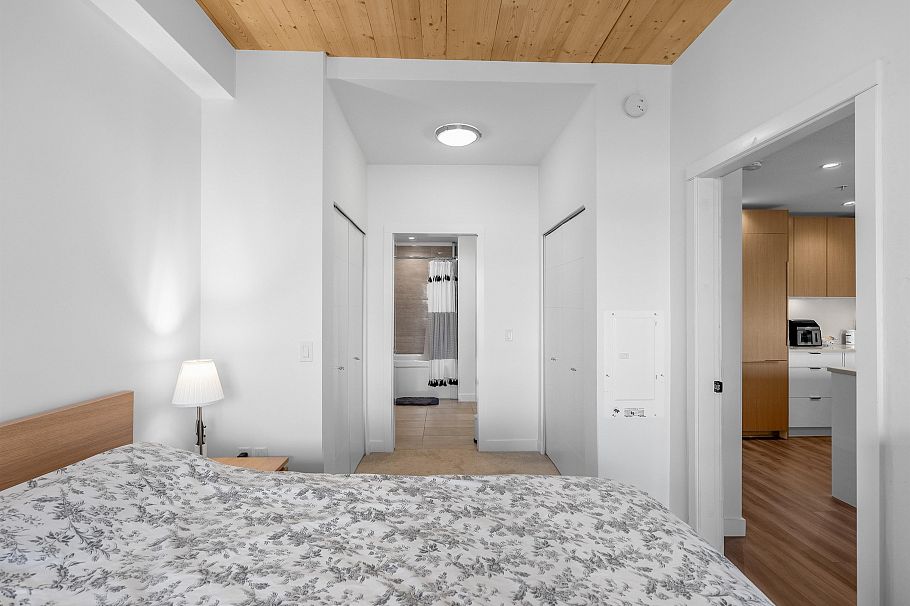 611 108 E 8th Street North Vancouver, BC - 12