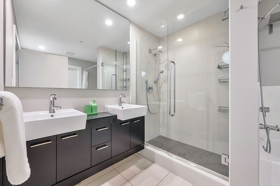 305 535 Smithe Street Vancouver, BC - 17