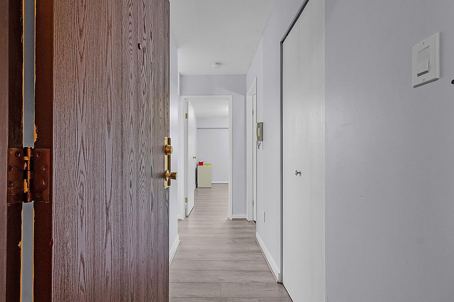 303 458 E 44th Avenue Vancouver, BC - 6