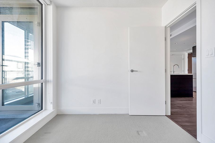 601 1550 Fern Street North Vancouver, BC - 28