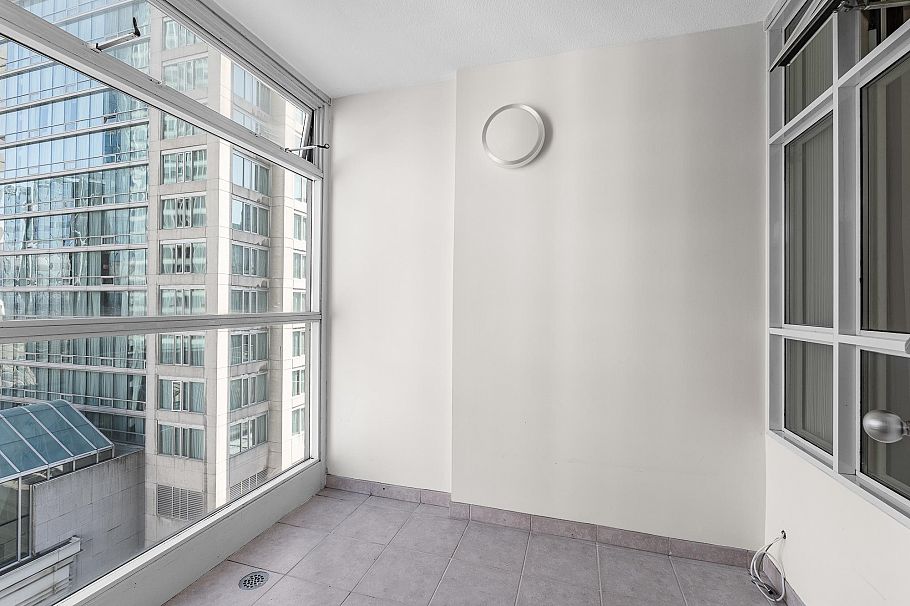 805 438 Seymour Street Vancouver, BC - 12