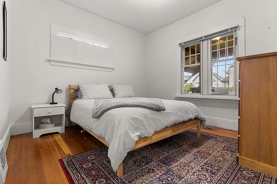 2980 W 8th Avenue Vancouver, BC - 14