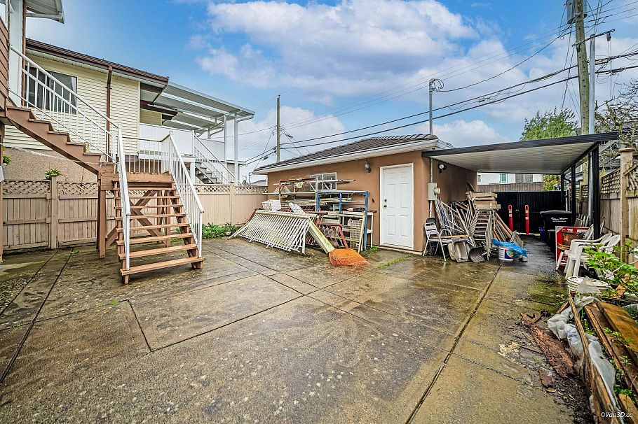 742 E 51st Avenue Vancouver, BC - 32