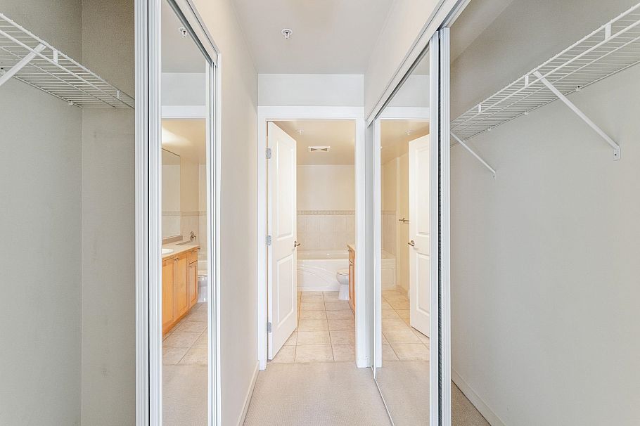 303 3580 W 41st Avenue Vancouver, BC - 16