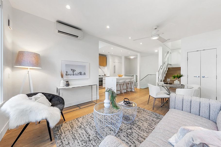 2431 W Broadway Vancouver, BC - 13