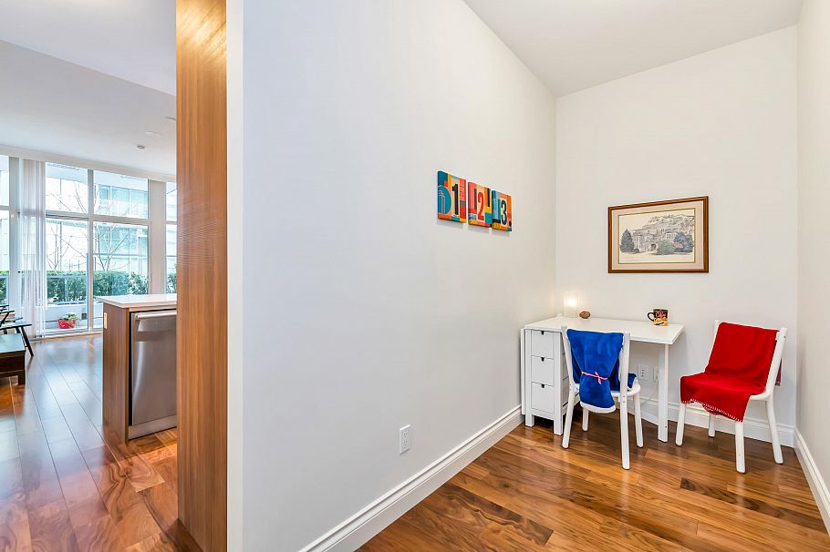 103 185 Victory Ship Way North Vancouver, BC - 14