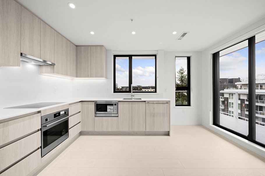 603 4928 Quebec Street Vancouver, BC - 1