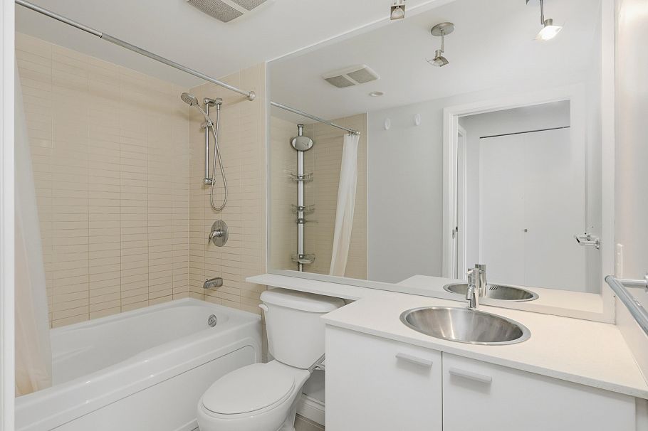 2001 668 Citadel Parade Vancouver, BC - 9