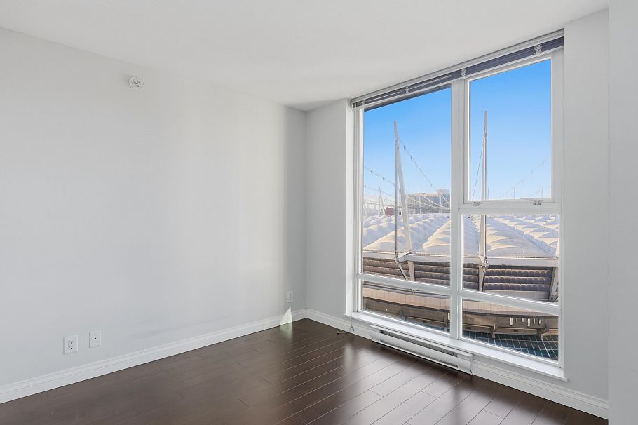 2001 668 Citadel Parade Vancouver, BC - 6