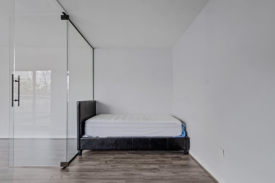 303 458 E 44th Avenue Vancouver, BC - 20