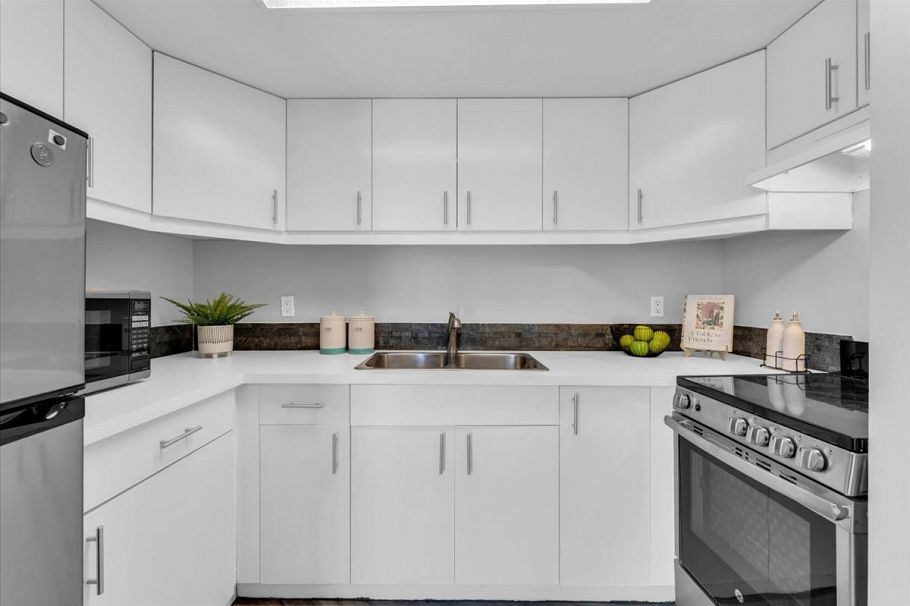 1006 789 Drake Street Vancouver, BC - 5