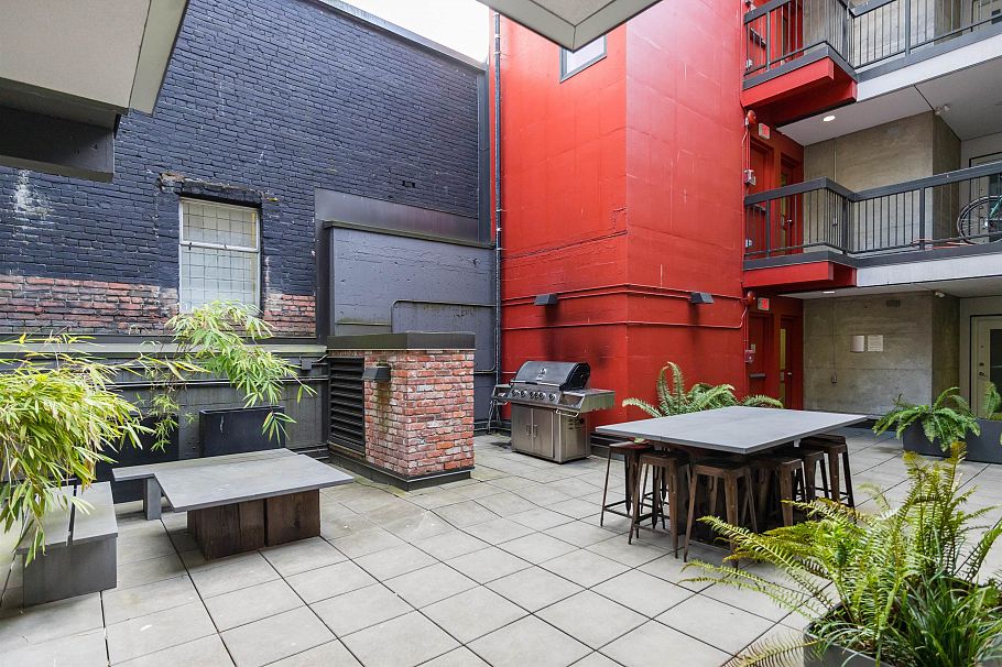 304 370 Carrall Street Vancouver, BC - 17