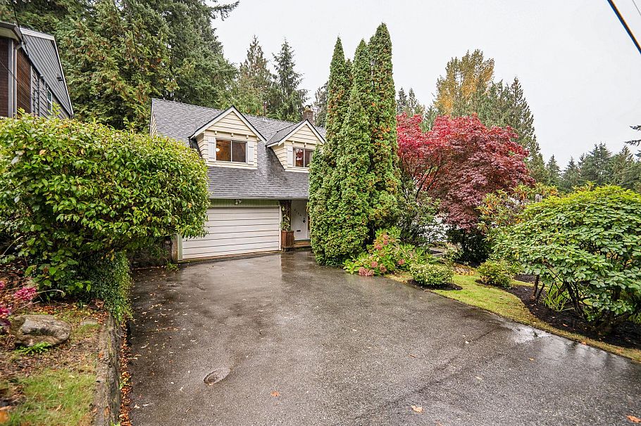 2174 Hoskins Road North Vancouver, BC - 37