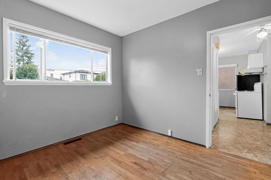 3069 E 18th Avenue Vancouver, BC - 13