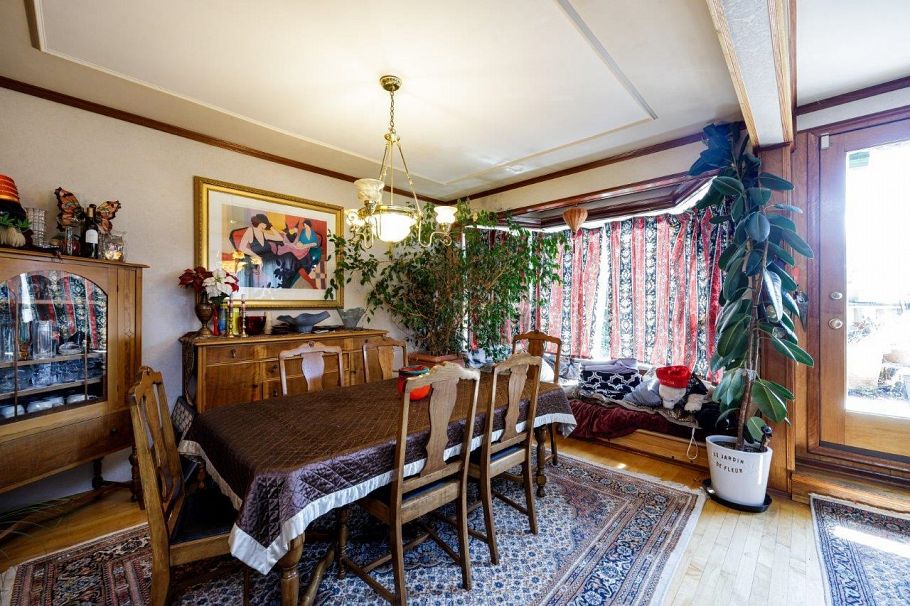 368 E Kings Road North Vancouver, BC - 17