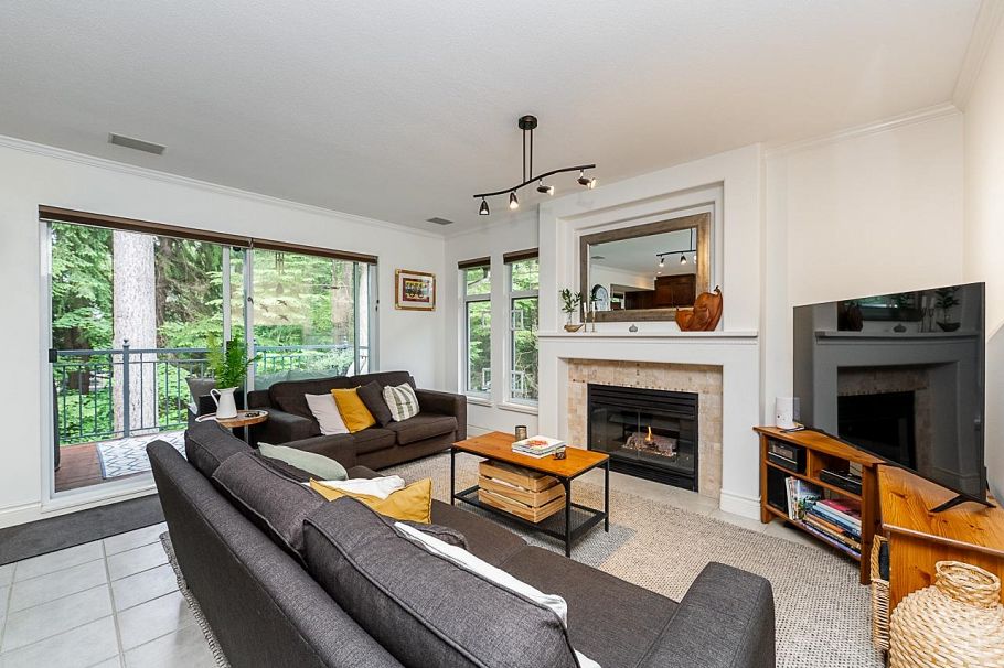 1174 Strathaven Drive North Vancouver, BC - 7