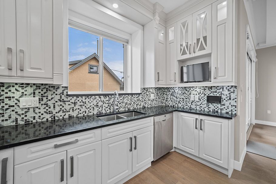 8068 Haig Street Vancouver, BC - 15