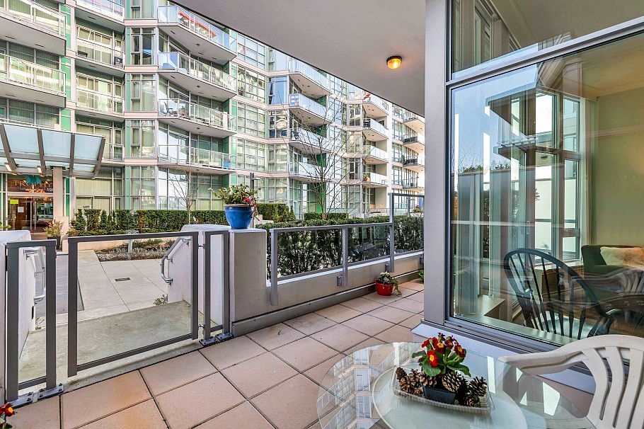 103 185 Victory Ship Way North Vancouver, BC - 17