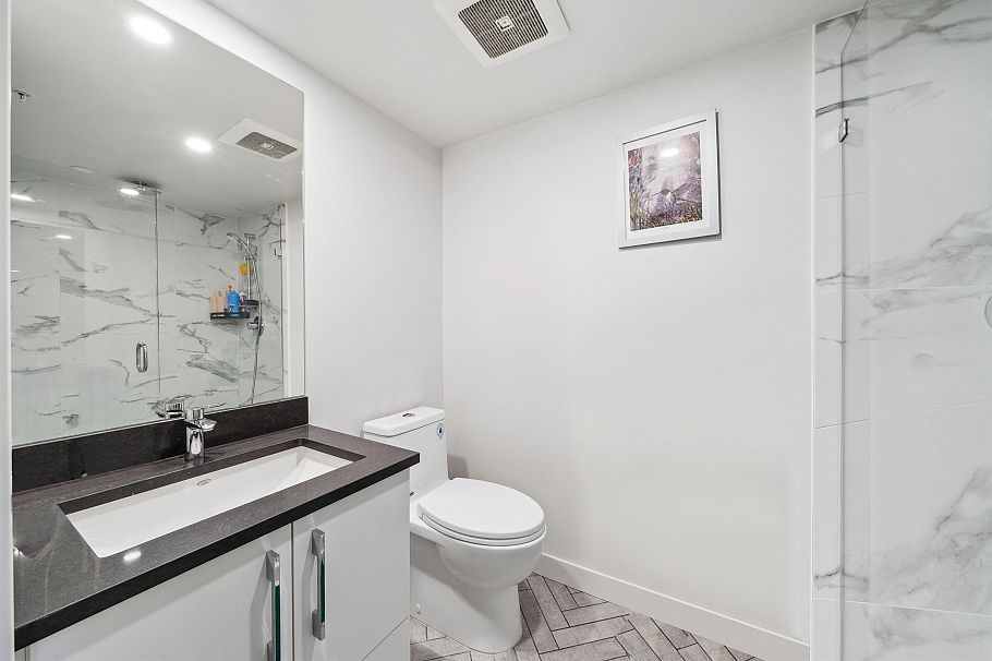 202 2508 Fraser Street Vancouver, BC - 19