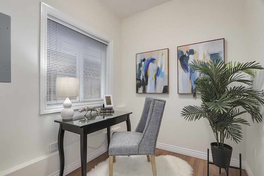 2151 Triumph Street Vancouver, BC - 16